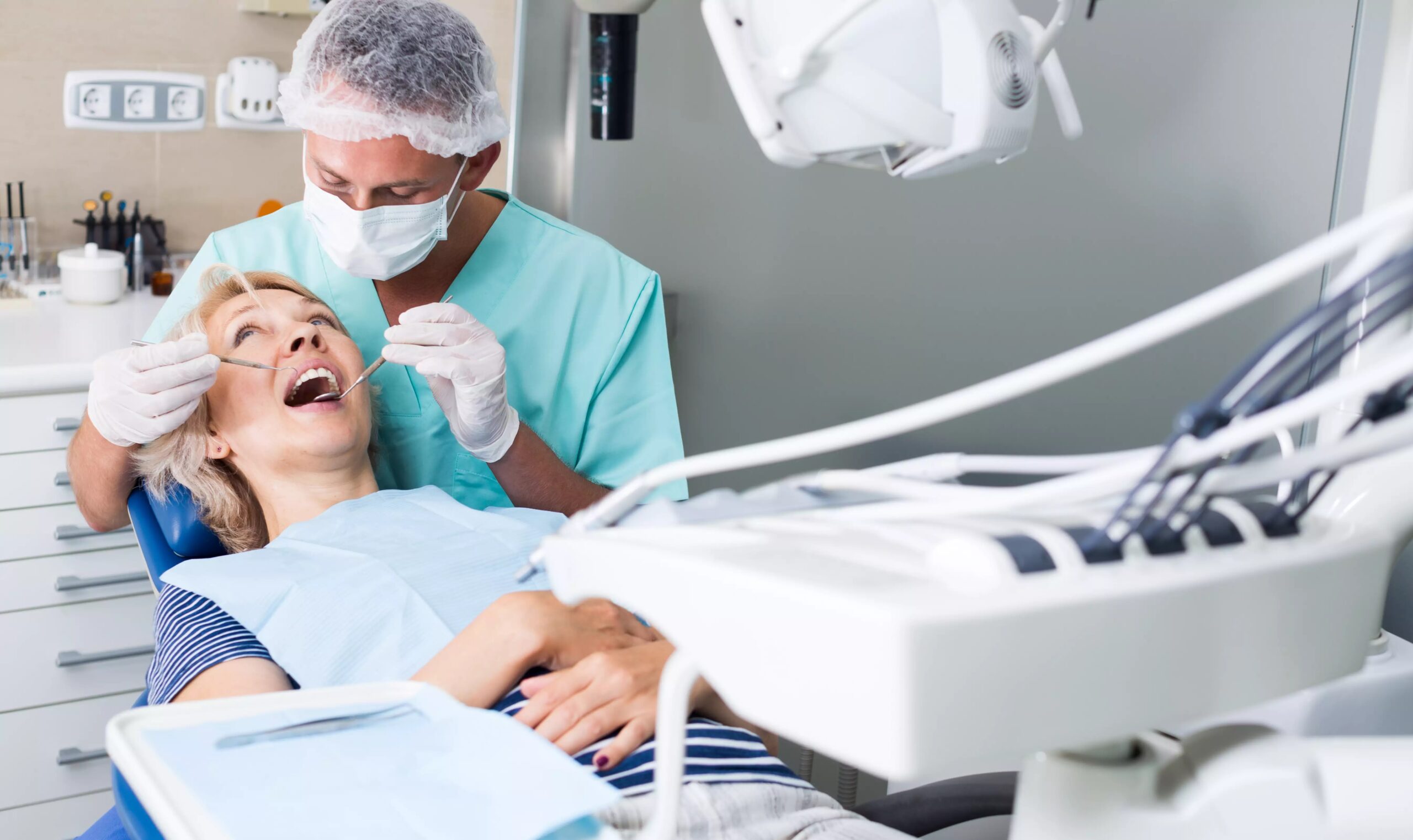 Identificar, detectar, notificar e evitar eventos adversos também é importante na odontologia