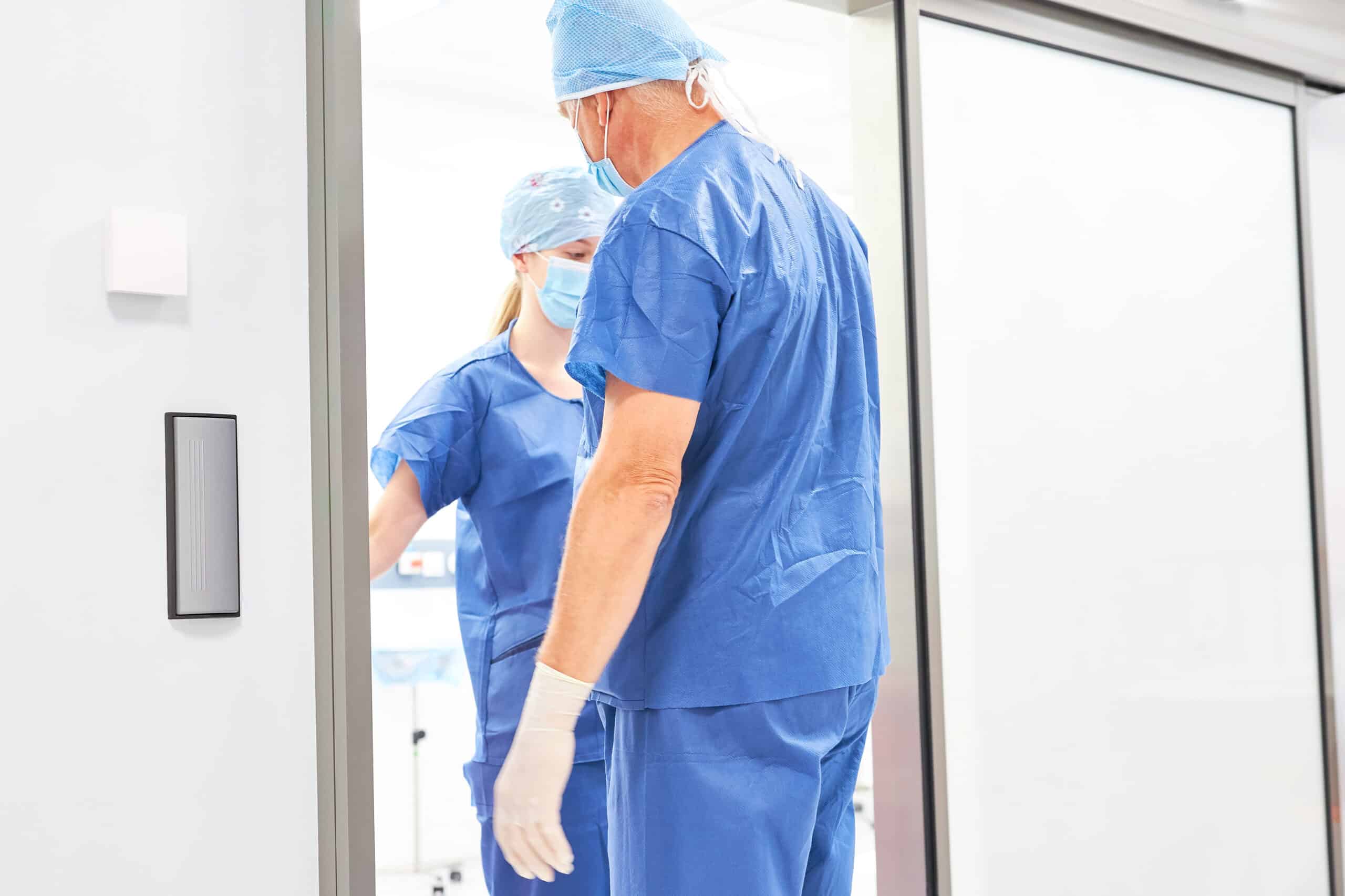 Troca de plantão: fazer a transição de cuidados em grupo é melhor para a segurança do paciente