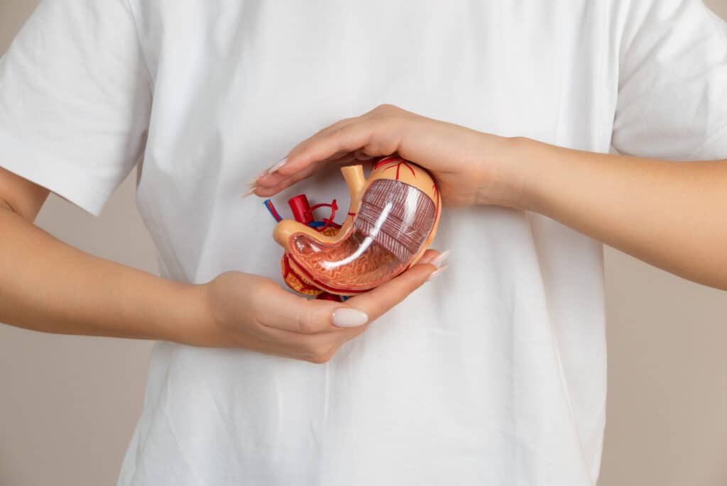 Cirurgia bariátrica: revisão sistemática sugere bons desfechos com poucas complicações